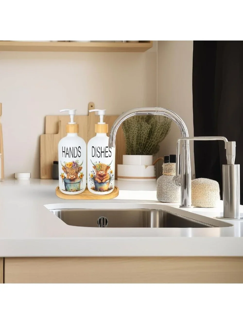 Highland Cow Soap Dispenser Set - Floral Glass Pump for Farmhouse Bathroom